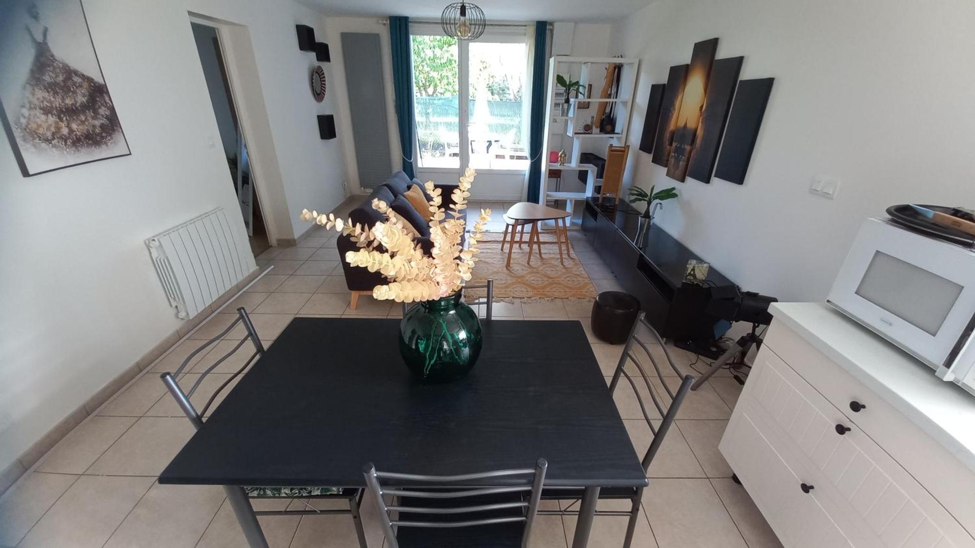 Plaisir Des Pres - Appartement T3, Jardin, Parking Chaponost 외부 사진